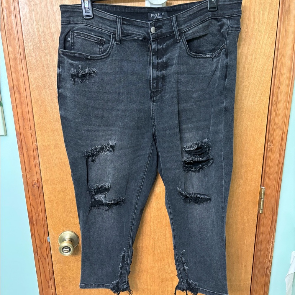 Judy Blue size 20W skinny fit Capris never worn
